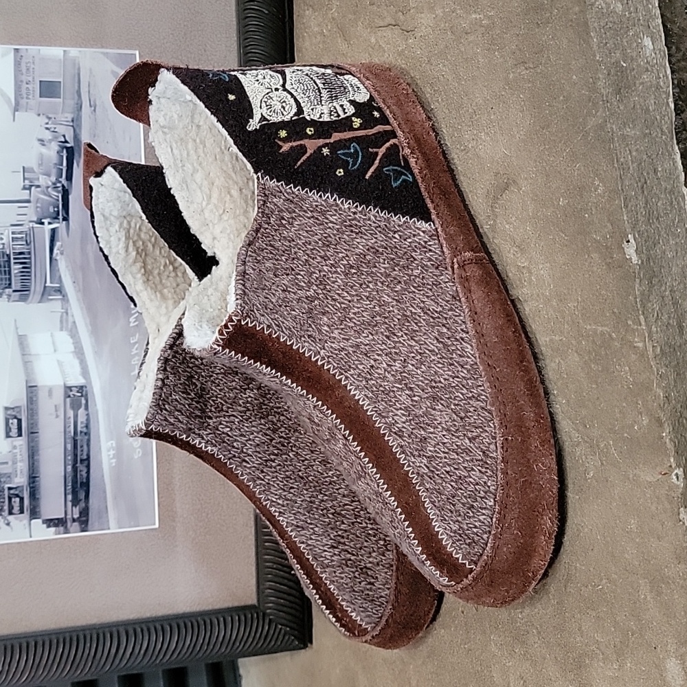 Acorn Slippers